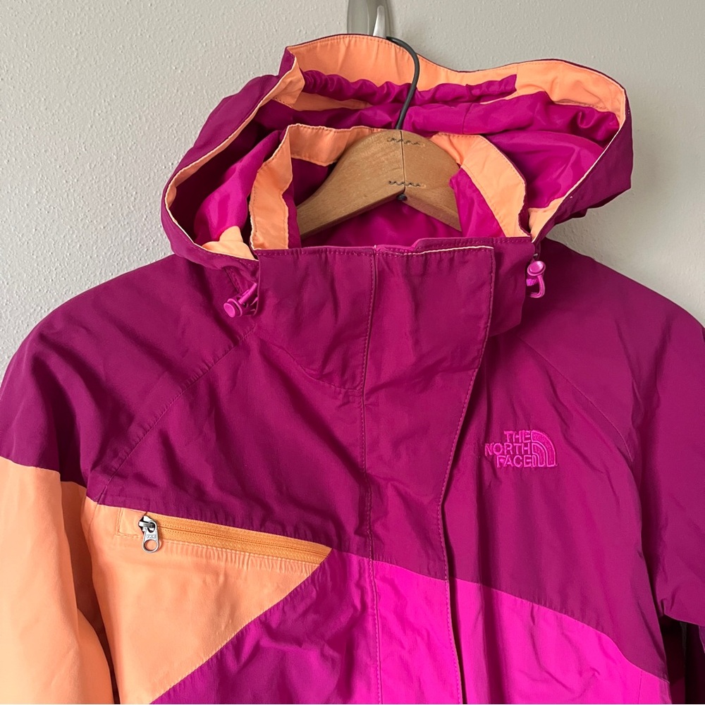 The North Face Women's Fuchsia & Orange Cinnabar Triclimate Hooded Rain Jacket - Picture 3 of 16